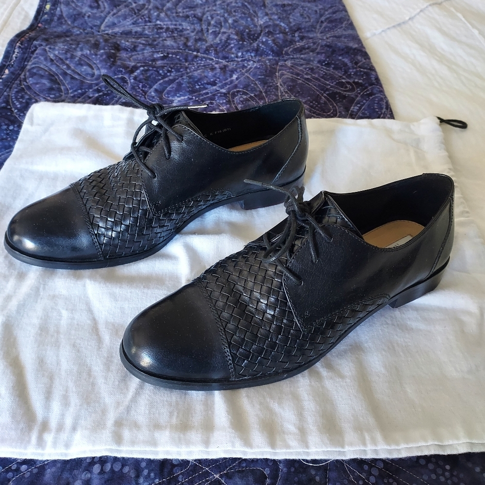 EUC Cole Haan woven oxfords, 7.5 C width - Picture 3 of 8
